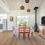 Grande Maison Entre Et Foret